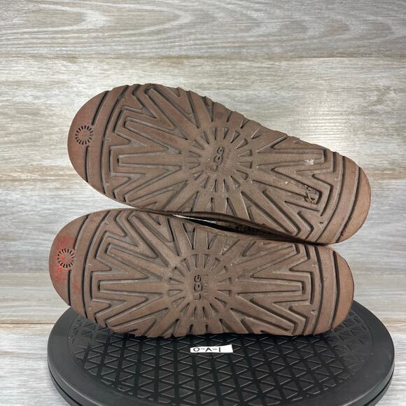 UGG Australia Women’s Cambridge 1006013 Chocolate Suede Boots Size 6 - Picture 9 of 9